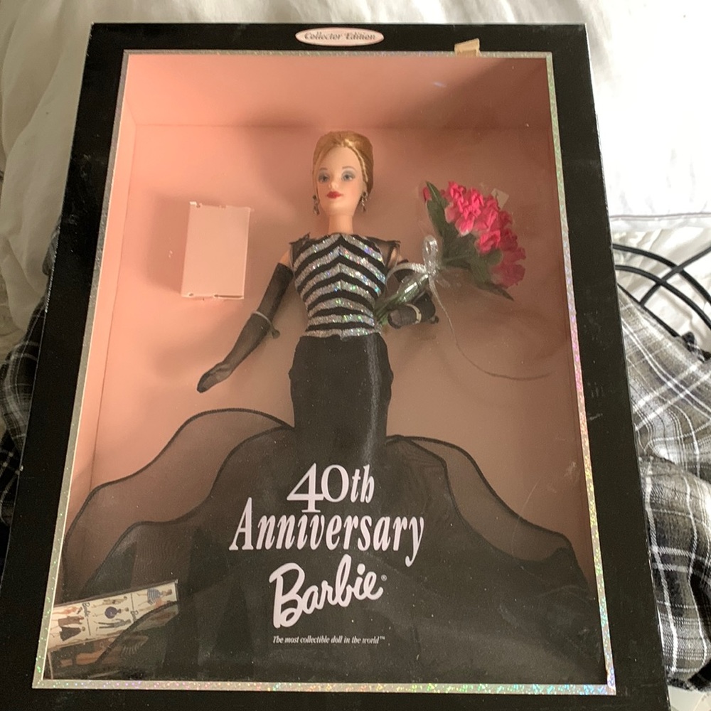 21384 Mattel’s 40th Anniversary Barbie